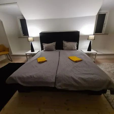 Apartamento Exclusive 2 Med 4 Baeddar I Stort Sovrum Varav 2 Baeddar Staenga Om Sig