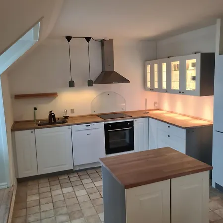 Exclusive 2 Med 4 Baeddar I Stort Sovrum Varav 2 Baeddar Staenga Om Sig Apartman Frederikshavn