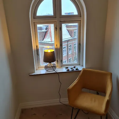 Exclusive 2 Med 4 Baeddar I Stort Sovrum Varav 2 Baeddar Staenga Om Sig *