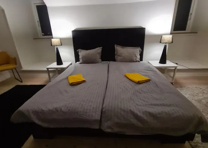 Apartamento Exclusive 2 Med 4 Baeddar I Stort Sovrum Varav 2 Baeddar Staenga Om Sig