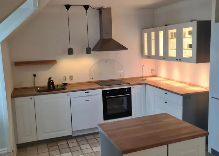 Exclusive 2 Med 4 Baeddar I Stort Sovrum Varav 2 Baeddar Staenga Om Sig Apartman Frederikshavn